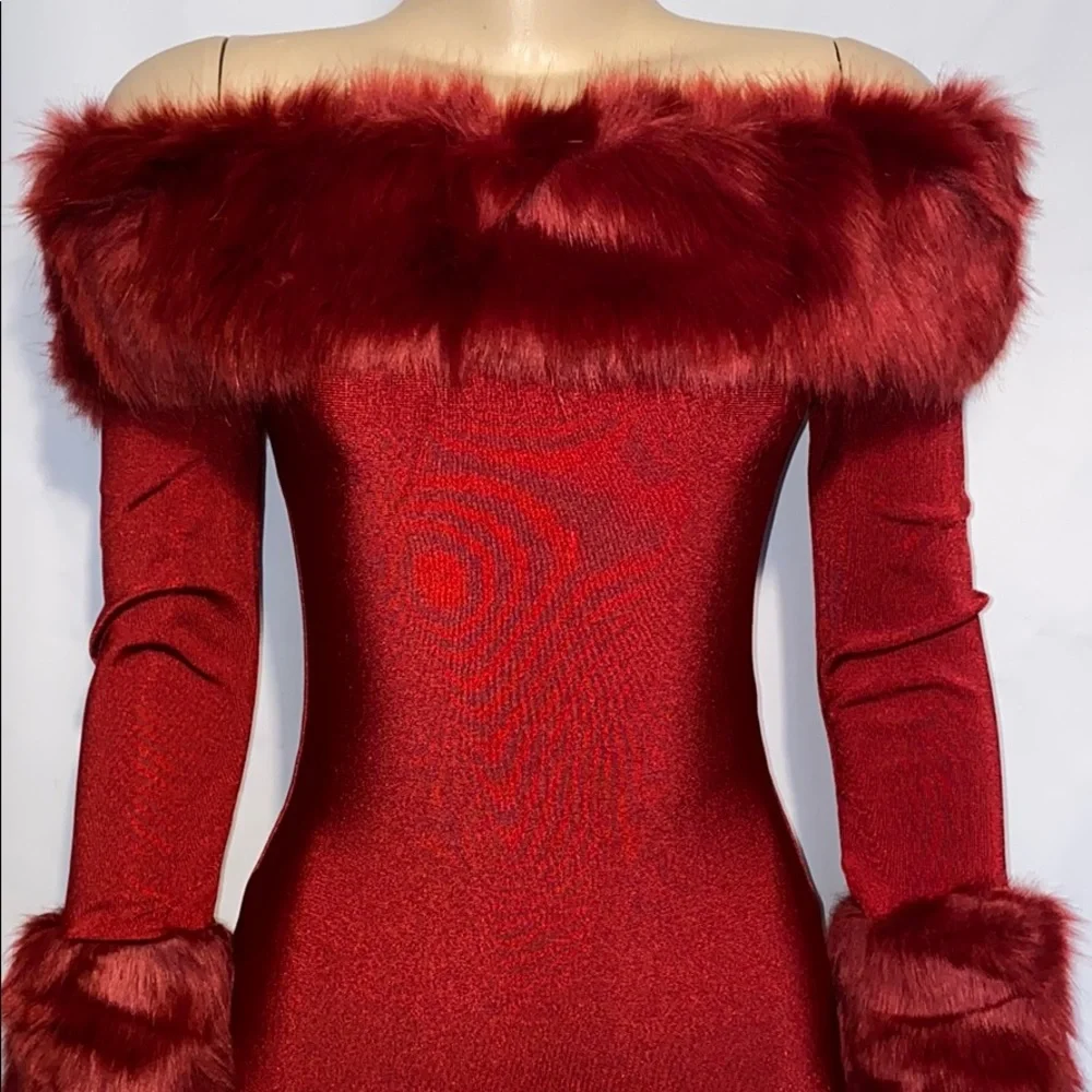 💥Host Pick!🔥Couture Red Dress🎄 - Picture 2 of 5